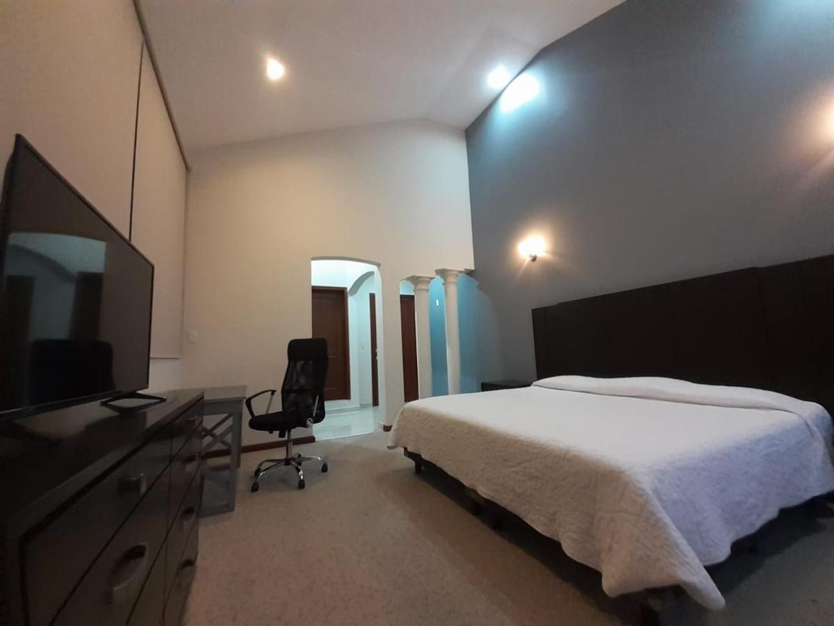 Hotel Candelero Yuriria Dış mekan fotoğraf
