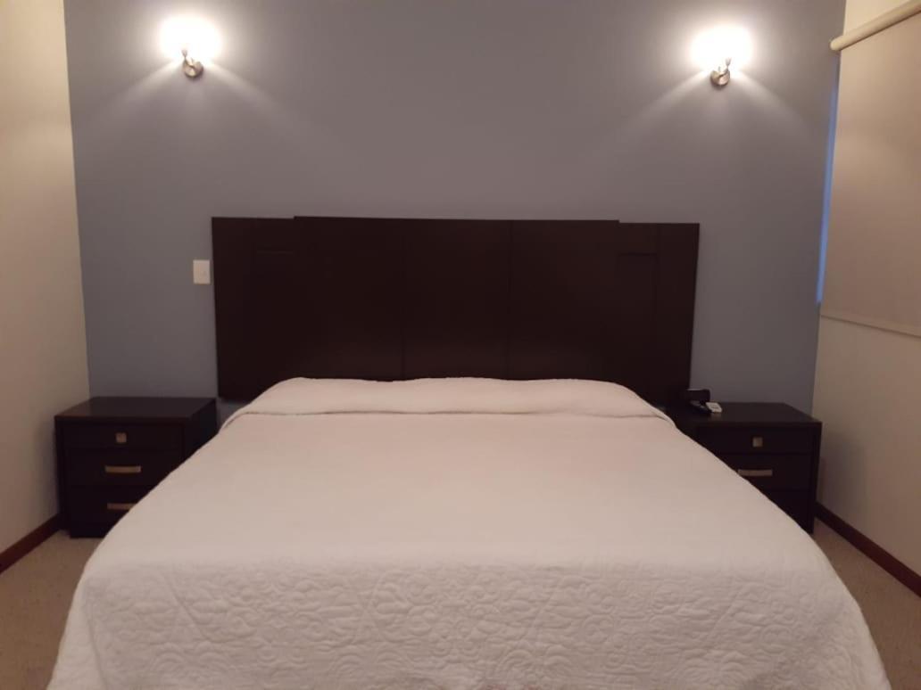 Hotel Candelero Yuriria Dış mekan fotoğraf