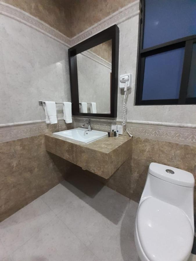 Hotel Candelero Yuriria Dış mekan fotoğraf